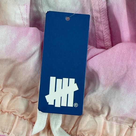 Undefeated Shorts Mens XL Pink Tie Dye Summer Elastic Waist Summer Wear - Picture 6 of 11